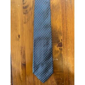 Lands End Neck Tie 100% Silk Hand Sewn in USA Gray and Pink Spot Pattern